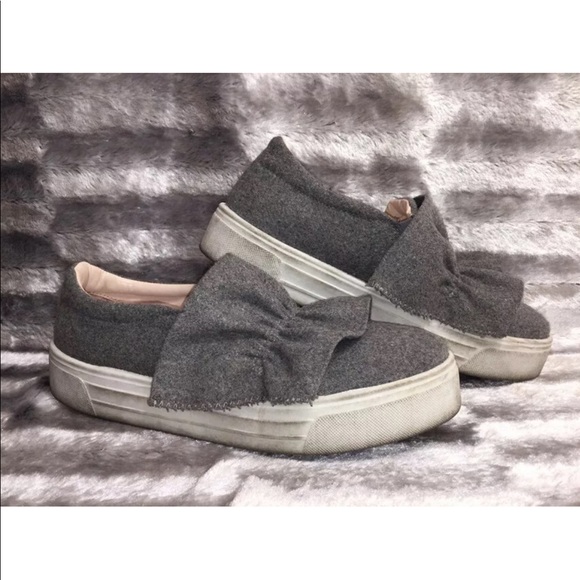 Topshop Shoes - 3/$18🛍Topshop Gray Loafer